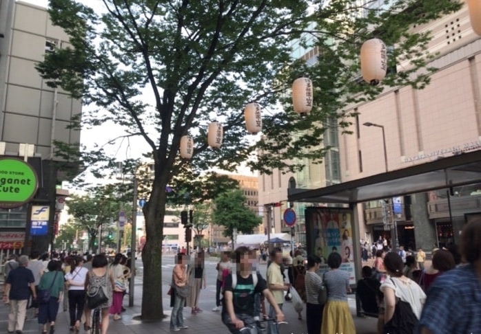 博多祇園山笠終了後の市内の様子