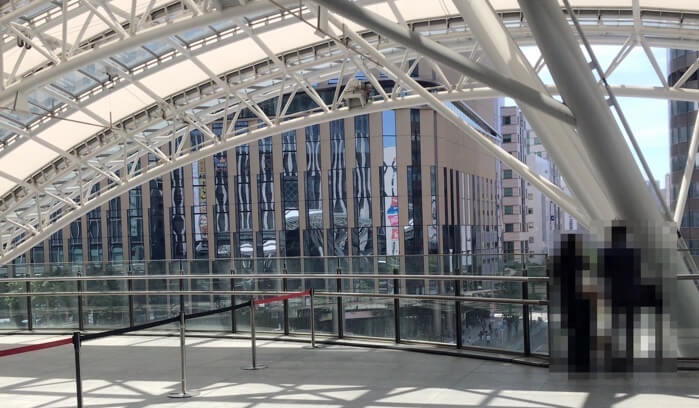 博多駅3階デッキ