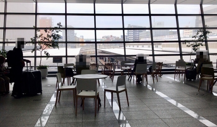 JR博多駅3階改札内休憩スペース
