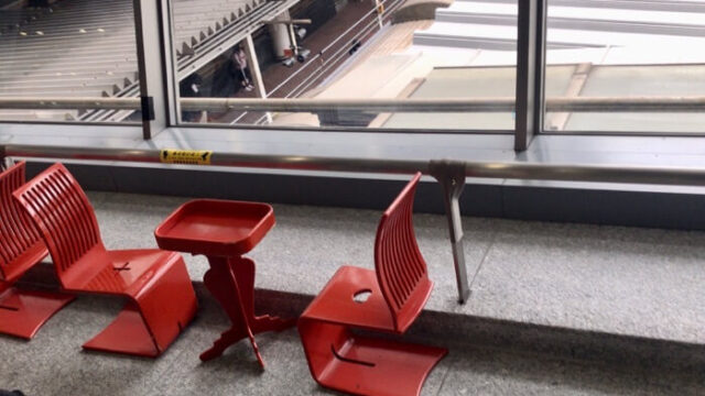 JR博多駅3階改札内休憩スペース