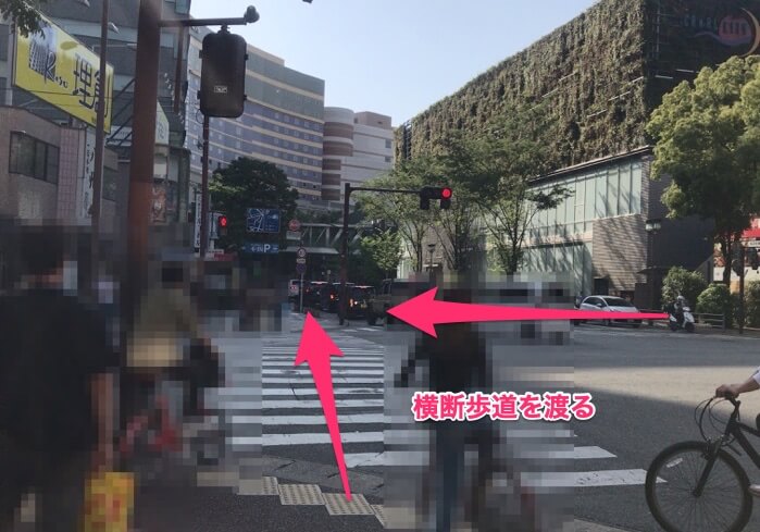 キャナルシティ近くの横断歩道